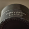 Tải hình ảnh vào trình xem Thư viện, Tẩy da chết môi mật ong gừng 20g